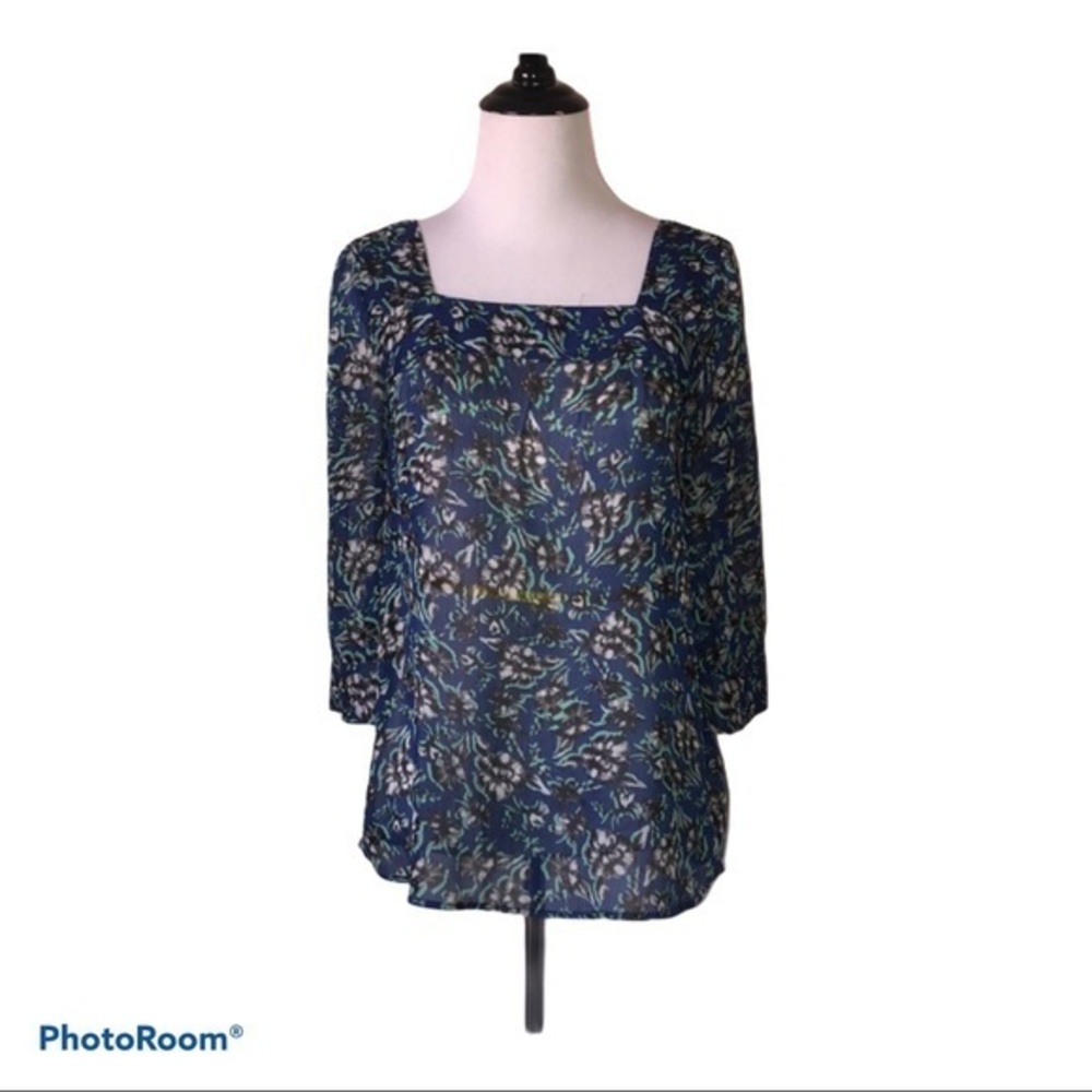 5/$30 🎈 Pins‎ and needles small square neck floral blouse
